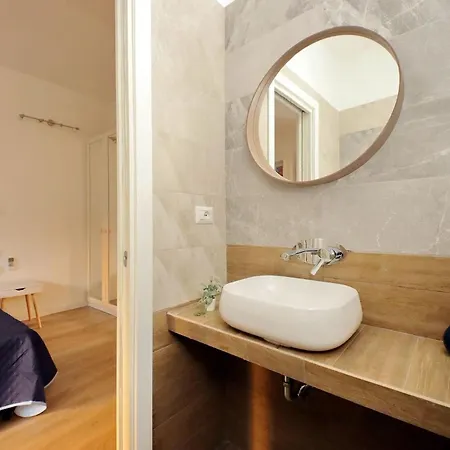 Vatican Elite Apartment *